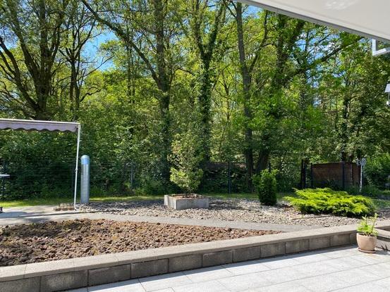 Terrasse mit Gemeinschaftsgarten